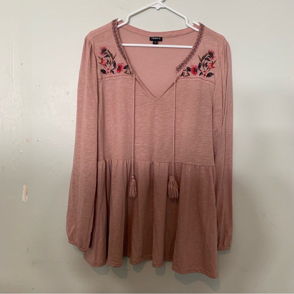 🆕 torrid Long Sleeve Peplum Blouse